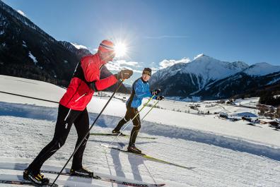 Cross-country skiing on an alpine trail in Pfitschtal