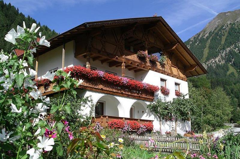 Bacher Farm in Pfitsch near Sterzing