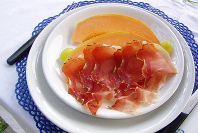 Melon with raw ham