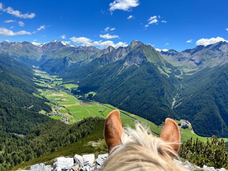 Riding days for people returning to horseback riding after a long hiatus